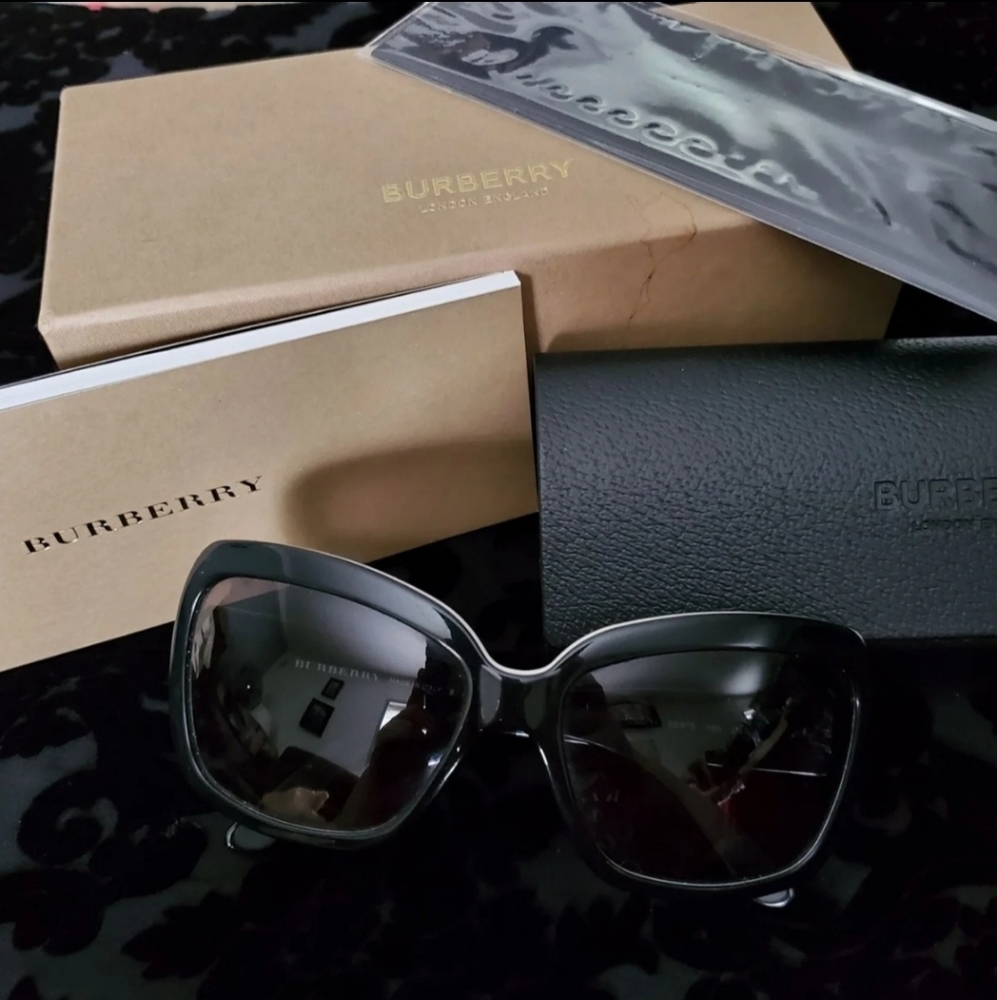 Burberry Sunglasses B 4033